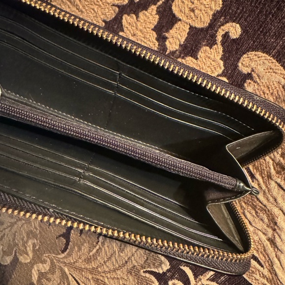 -COACH Signature C Wallet Set- PRICE DROP!!!!! - Picture 3 of 5